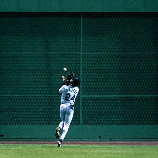 Discover Ken Griffey Jr Poster Wall Art Home Decor Photo Prints 16, 20, 24"