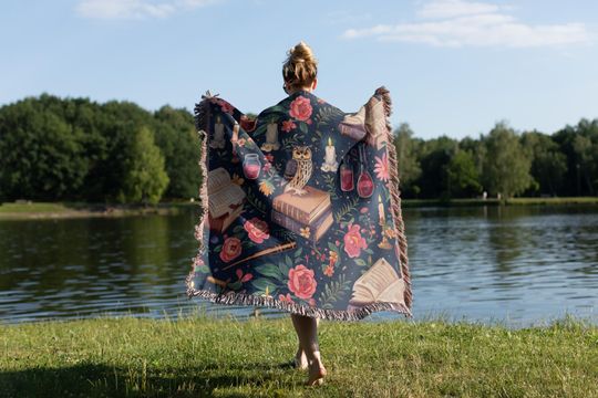 Discover Potterhead Blanket, Cozy HP Throw for Wizards, Perfect for Magic Wand Enthusiasts, Ideal Potterhead Gift