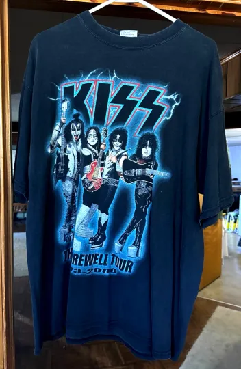KISS 2000 Farewell Tour T-Shirt Ace Frehley Great Condition