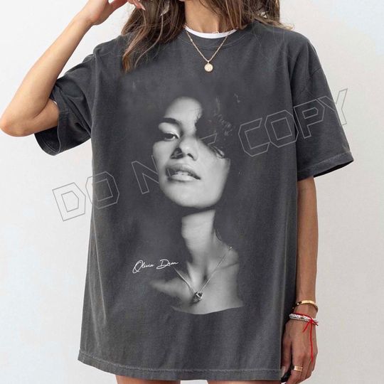 Discover Comfort Colors Olivia Dean Merch The Art of Loving LIVE Tour 2025 Olivia Dean tee Olivia Dean shirt Olivia Dean gif Olivia Dean poster