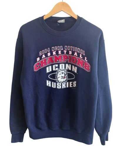 Discover Vintage Y2K UConn Huskies NCAA Basketball Champions Sweater Size Small