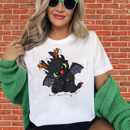 Discover Disney Toothless Christmas Light T-Shirt