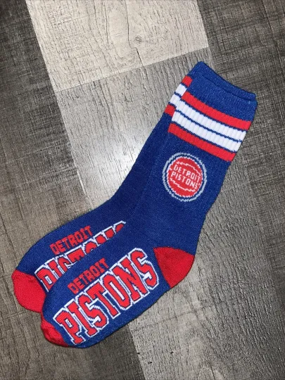 Discover DETROIT PISTONS NBA BASKETBALL LOGO BLUE DEUCE CREW SOCKS YOUTH KIDS
