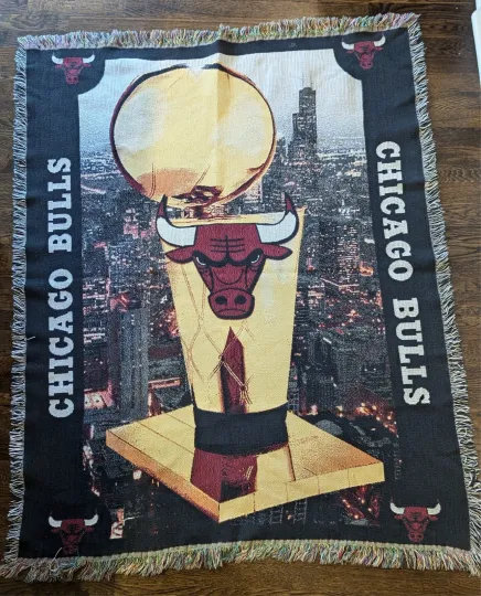 Vintage Chicago Bulls NBA Championship Basketball Blanket Throw Woven Fringe