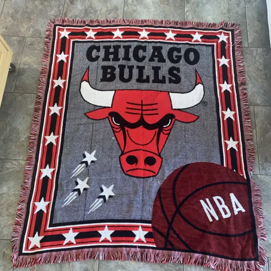 Vintage Red Northwest Company CHICAGO BULLS Woven Tapestry Throw Blanket Jordan