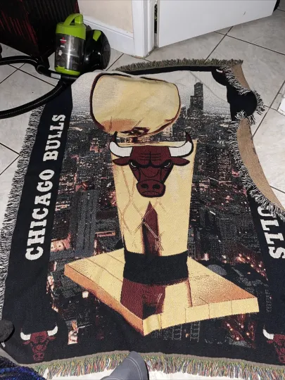 Chicago Bulls Woven Blanket NBA Champs used