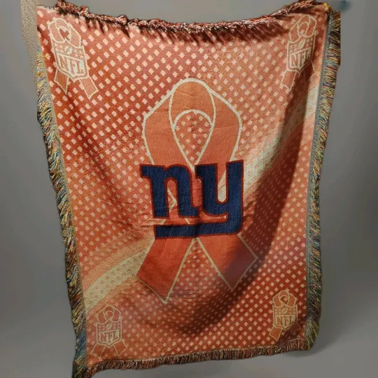 Discover N.Y. GIANTS OFFICIAL football CANCER AWARENESS WOVEN BLANKET