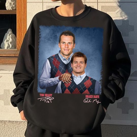 Discover Brady and Maye New England Football 90s T Shirt, Maye Football shirt, Vintage Oversized Sport Tee, Retro American Football Bootleg Gift