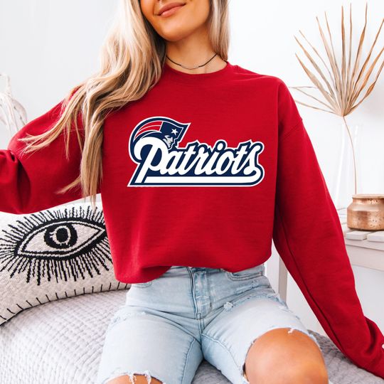 Vintage New England Patriots football Women's Fan Sweatshirt