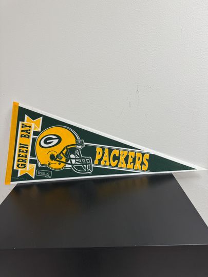 Green Bay Packers football vintage pennant from 1990s