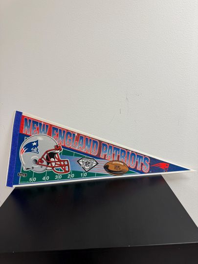 Discover New England Patriots football vintage pennant from 1990s