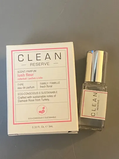 Discover Custom Name And Number football Tampa Bay Buccaneers Salute To Service Veterans Day 3D Hoodie