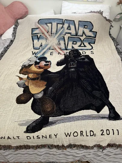 Discover Disney Star Wars Weekend 2011 Mickey Darth Vader Saber Fight Throw Woven Blanket