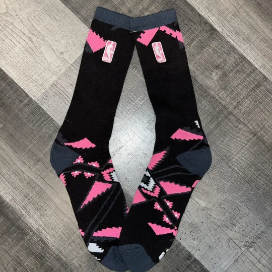 NBA LOGO MAN BASKETBALL BLACK PINK CHIEF CREW LENGTH SOCKS LARGE LOGOMAN