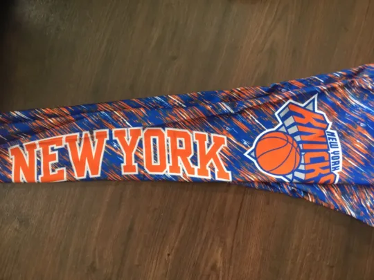 Discover NBA Store NEW YORK KNICKS Orange & Blue Leggings