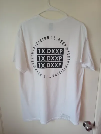 Discover 10 Deep T-Shirt Size L