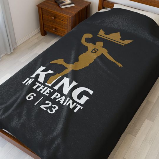 LeBron James Throw Blanket: King in the Paint, Basketball Fan Bedding