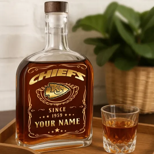 Discover Personalized Kansas City Football Chiefss Team Whiskey Decanter Whiskey Bottle