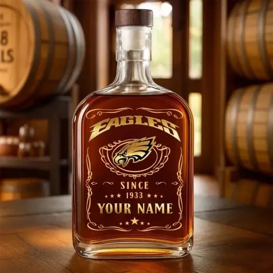 Discover Personalized Philadelphia Football Eagless Team Whiskey Decanter Whiskey Bottle