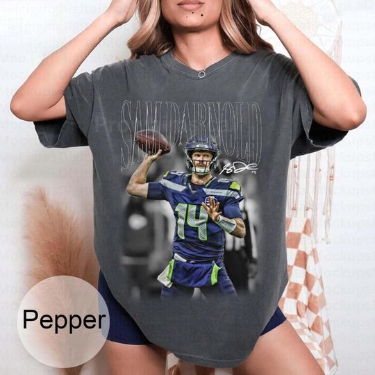 Discover Vintage Football T-Shirt: Sam Darnold Game Day Unisex Tee Fan Gift