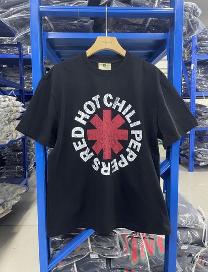 Discover 25SS High quality Vintage Rock Red Chili Printed Band Short Sleeve Heavy Washed Loose Casual Oversize Street Pop T-shirt