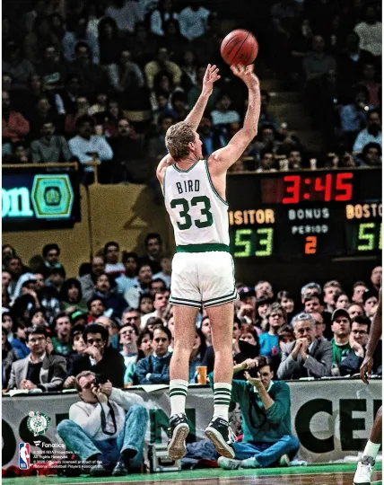 Larry Bird Boston Celtics Unsigned Shooting Photo