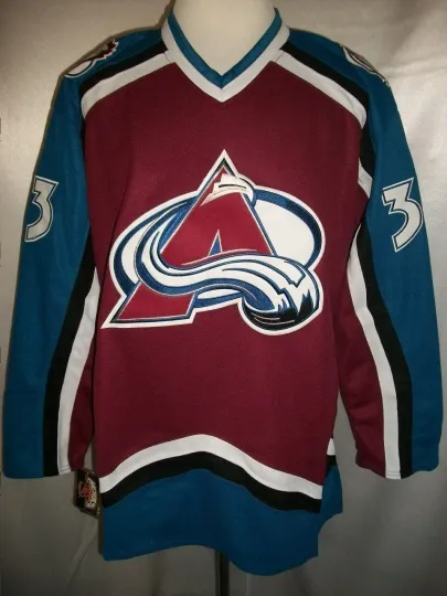 Discover Patrick Roy Colorado Avalanche Burgundy 1999-2007 Throwback NHL Jersey