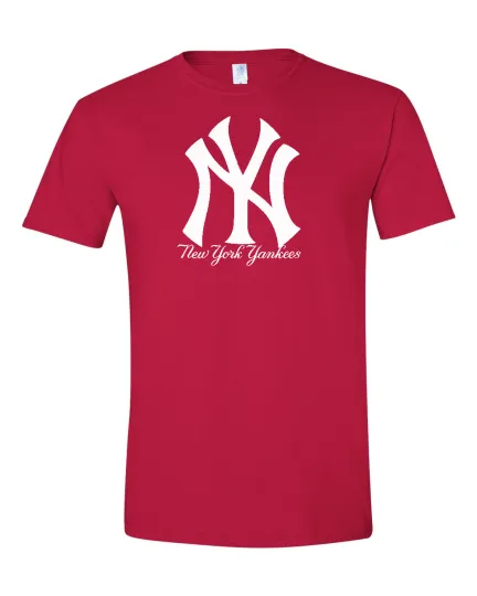 Discover NY Yankees Graphic Logo T-Shirt