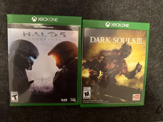 Discover Dark Souls 3 + Halo 5 Microsoft Xbox One