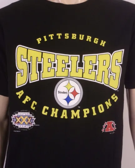 Discover vintage 90s Nutmeg Mills 1995 Pittsburgh Steeler T-Shirt Super Bowl XXX USA L
