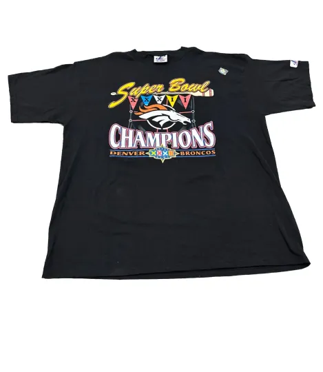 Discover Vintage 1998 Denver Broncos Logo 7 football Super Bowl XXXII 32 Champions T-Shirt XL