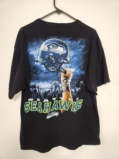 Discover Men's Vintage Majestic Seattle Seahawks Helmet football Football Tee Size XL Y2K