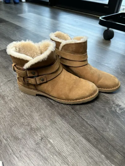 Discover NCAA ND Fighting Irish Camo Veterans Personalized Football Jersey