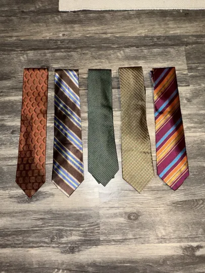 Discover NCAA Michigan Wolverines Camo Veterans Personalized Football Jersey