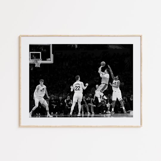 Luka Doni Poster, Luka Doncic Print, Black and White Wall Art,Vintage Wall Art, Photograph Prints, Basketball Gift, NBA Fans, Sport Decor