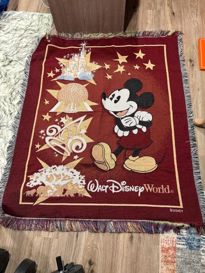 Discover Vintage Walt Disney World Mickey Mouse Tapestry Woven Throw Blanket Epcot Animal Kingdom