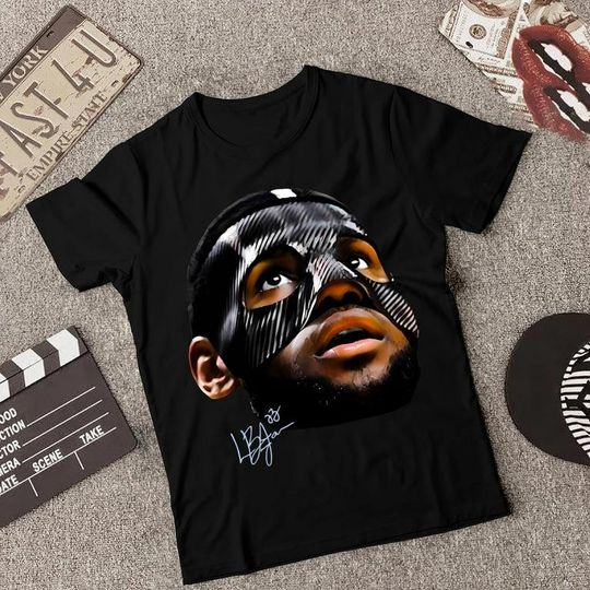 Discover LeBron James Graphic T-Shirt | Vintage 90s Bootleg Tee