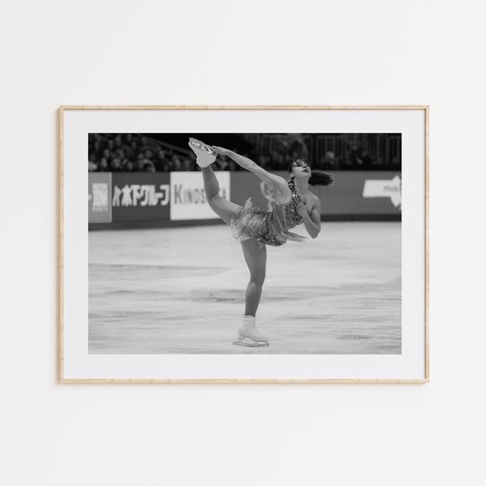 Discover Alysa Liu Poster, Olympic Ice Skater Wall Art, Alysa Liu Skating Print, Sports Decor, Fan Gift, USA Female Skater Print,Modern Sport Print