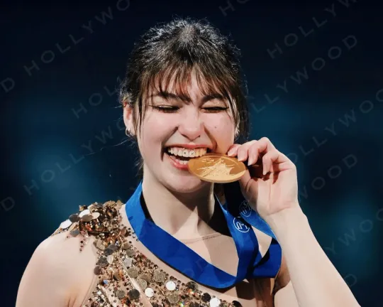 Discover Alysa Liu Poster