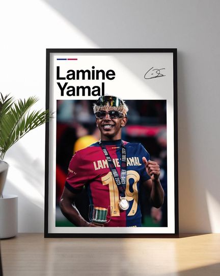 Discover Lamine Yamal Poster | Football Wall Art | Framed Soccer Print | Sports Decor | Rising Star Artwork | Lamine Yamal