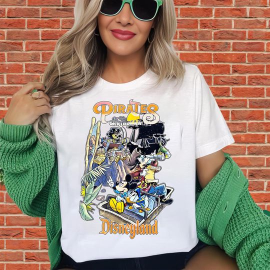 Discover Pirates of Caribbean Disneyworld T-Shirt