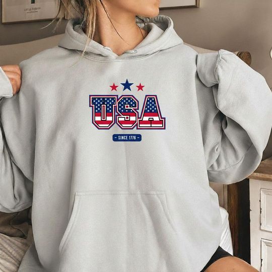 Discover USA Flag Retro Letters Hoodie | Patriotic 4th of July Stars Stripes | 250 Anniversary