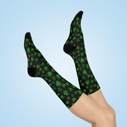 Discover 6 7 Meme Funny Trending Shamrock St Patrick's Day 6 7 Cushioned Crew Socks Gift for Teens Holiday 67 Shamrock Gift for Teenager Present