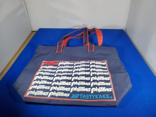 Discover Vantage 1980's PHILADELPHIA PHILLIES Red White Blue TOTE BAG DUFFLE TASTYKAKE