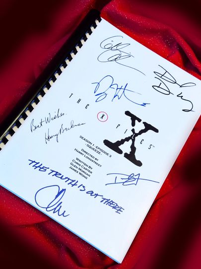 Discover X FILES Script, Birthday Gift, Movie Gift, Film Script, Screenplay, Autographs, Christmas, Present, Alien