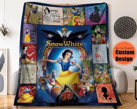 Discover Disney Cute Snow White Princess Fleece Blanket