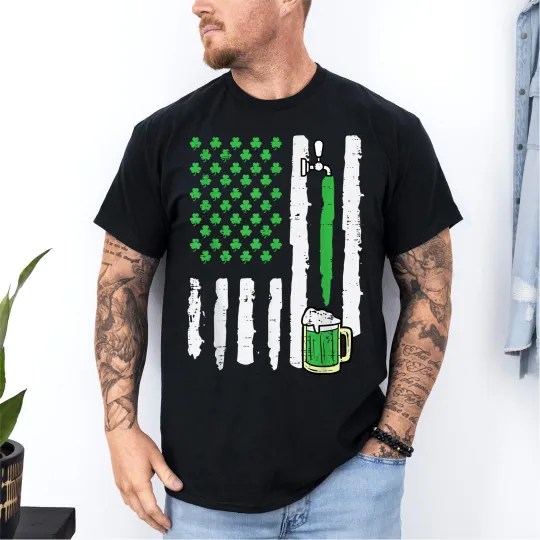 Discover St Patrick's Day America Flag Men's T-Shirt
