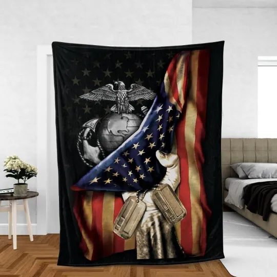 Discover US Marine Corps American Flag Fleece Blanket
