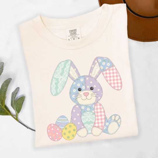 Discover Vintage Spring Bunny Graphic Easter Tee with Pastel Patchwork Designs