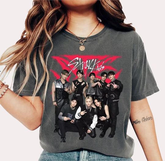 Discover Comfort Colors Stray Kids Skz T-Shirt, Straykid Gifts For Man And Women Unisex T-Shirt, SKZ World Tour New Album Shirt
